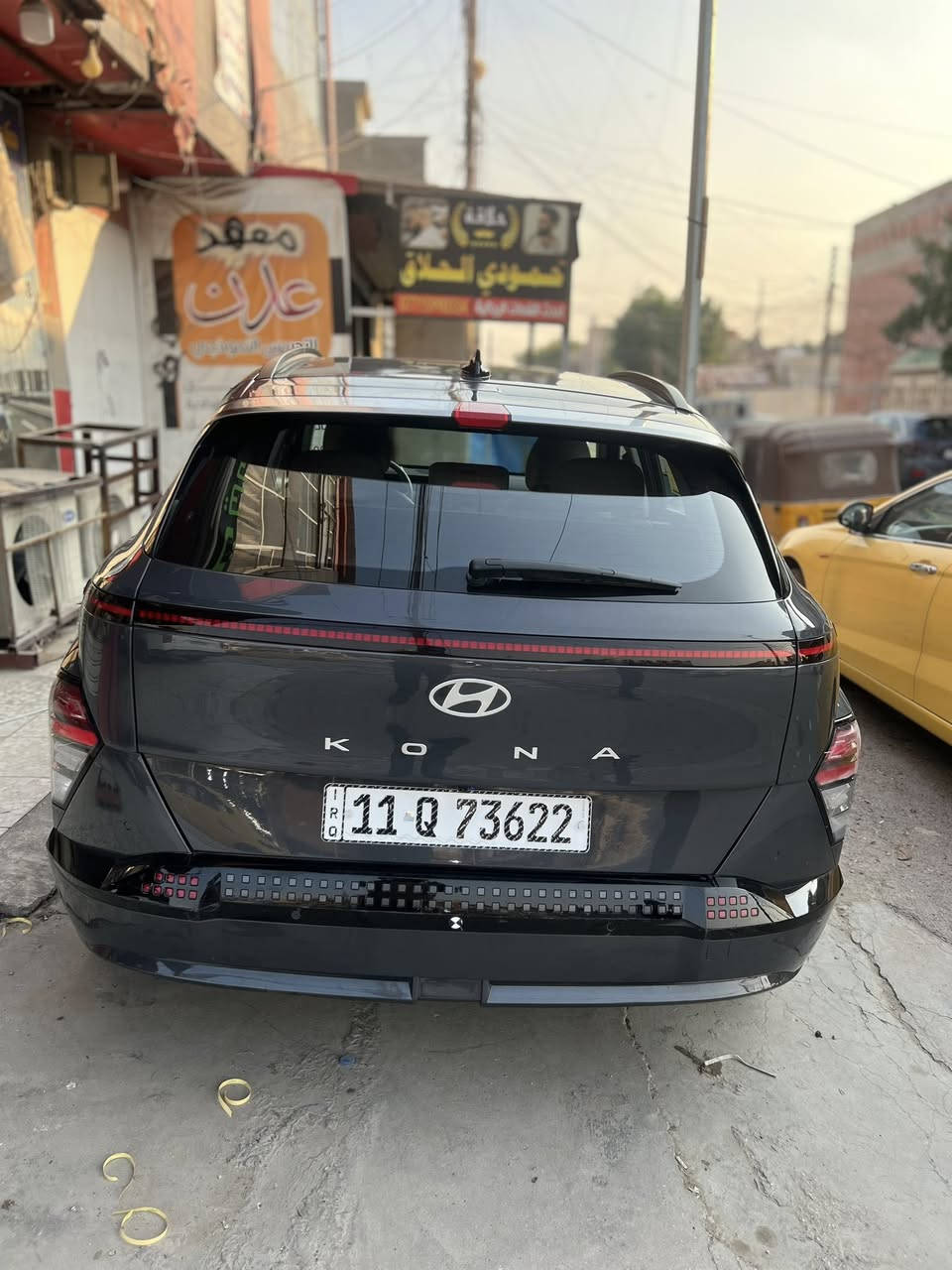 السلام عليكم
هونداي كونا وارد امريكي كهرباء بالكامل 
ضررهه قبق صندوك ودعاميه خلفيه بدون ايرباك السياره 
رقم بغداد تحويل مباشر
ماشيه 7 الاف ميل بعده زيرو 
السياره فول مواصفات للاخير شتريد بيه 
تتقدم وترجع بالريمونت
بصمه ابواب وتشغيل
تشغيل عن بعد 
لايت زنون 
رادارات امامي وجانبي وخلفي 
كامرات محيطيه 360 درجه امامي وخلفي وجوانب
بنروما 
داخل جلد رصاصي فاتح مطعم بسفوري دركه وكشن
تبريد قطعتين
كشنات الاماميه كهرباء
الكشنات الاماميه تدفئه تبريد 
ستيرن تدفئه 
شاحن واير ليس 
داريف مود 
اوتو هولد سايد بريك بصمه 
حساس امامي خلفي 
وباقي المواصفات المعروفه بالكونا 
سعر السياره  16.000$
يعني 160 ورقه وبيه مجال 
مكان السياره بغداد الشعب
للاستفسار الاتصال 
***********
