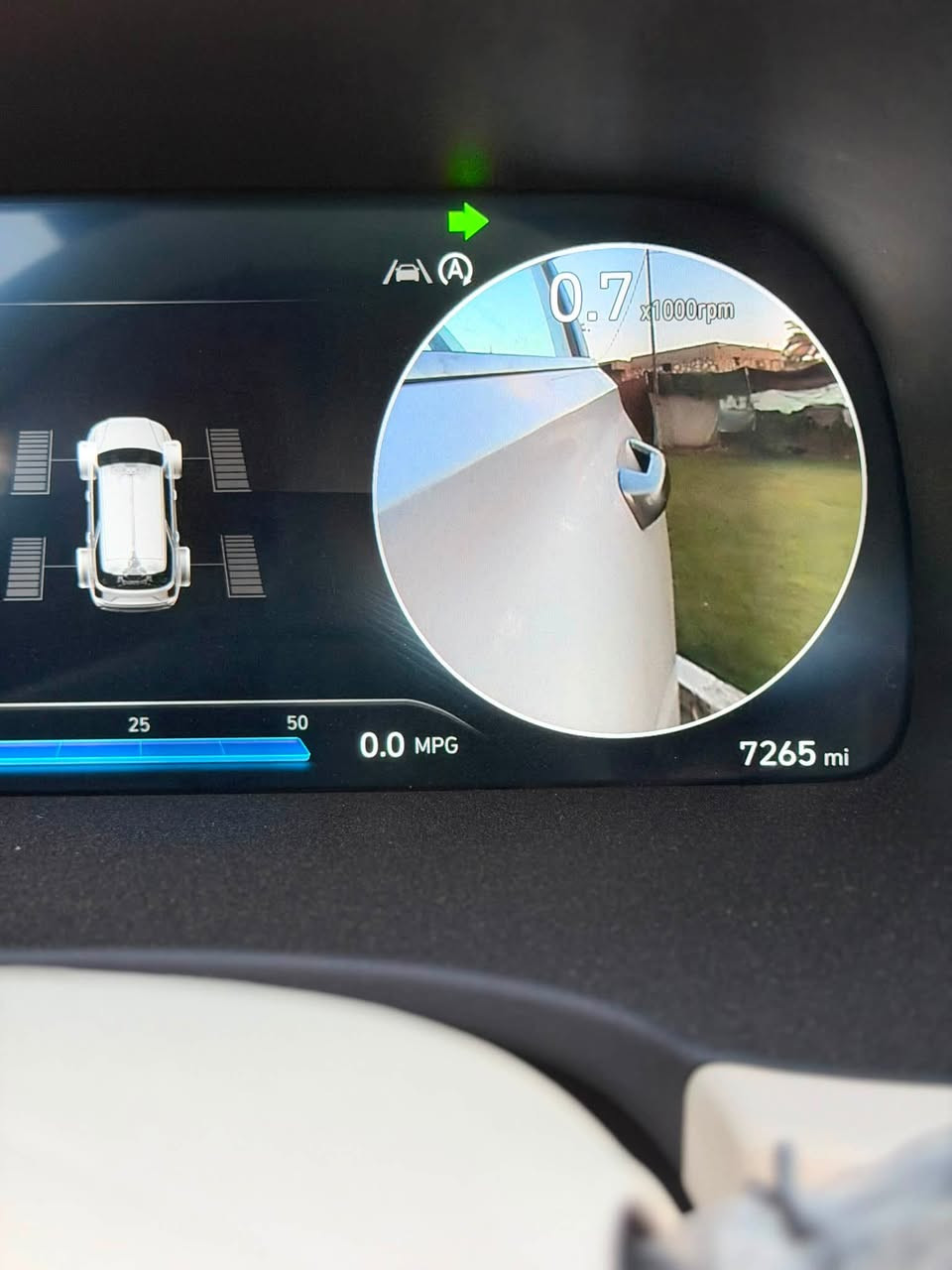 🚘 للبيع | بالسايد كاليغرافي 2025

سيارة نظيفة جدًا وبحالة الوكالة، ممشاها 7 آلاف مايل فقط.

🔹 فئة Calligraphy Full Option
🔹 داخل أبيض فاخر
🔹 فتحتا سقف بانوراما
🔹 تشغيل وتقديم وترجيع بالريموت
🔹 شاشة عدادات ديجيتال
🔹 مقاعد VIP منفصلة في الصف الثاني مع التبريد والتدفئة
🔹 جميع مواصفات الكاليغرافي الفل موجودة.

تفاصيل الحادث بسيط جدا :

* تبديل باب جهة الصدر فقط (باب أصلي بنفس اللون).
* إيرباك جهة الصدر فقط.

📑 رقم بابل (شهداء) والسيارة بأسمائنه.

💵 المطلوب: 34,000 دولار

📍 الموقع: بابل - الحلة

📞 للاستفسار: ***********
