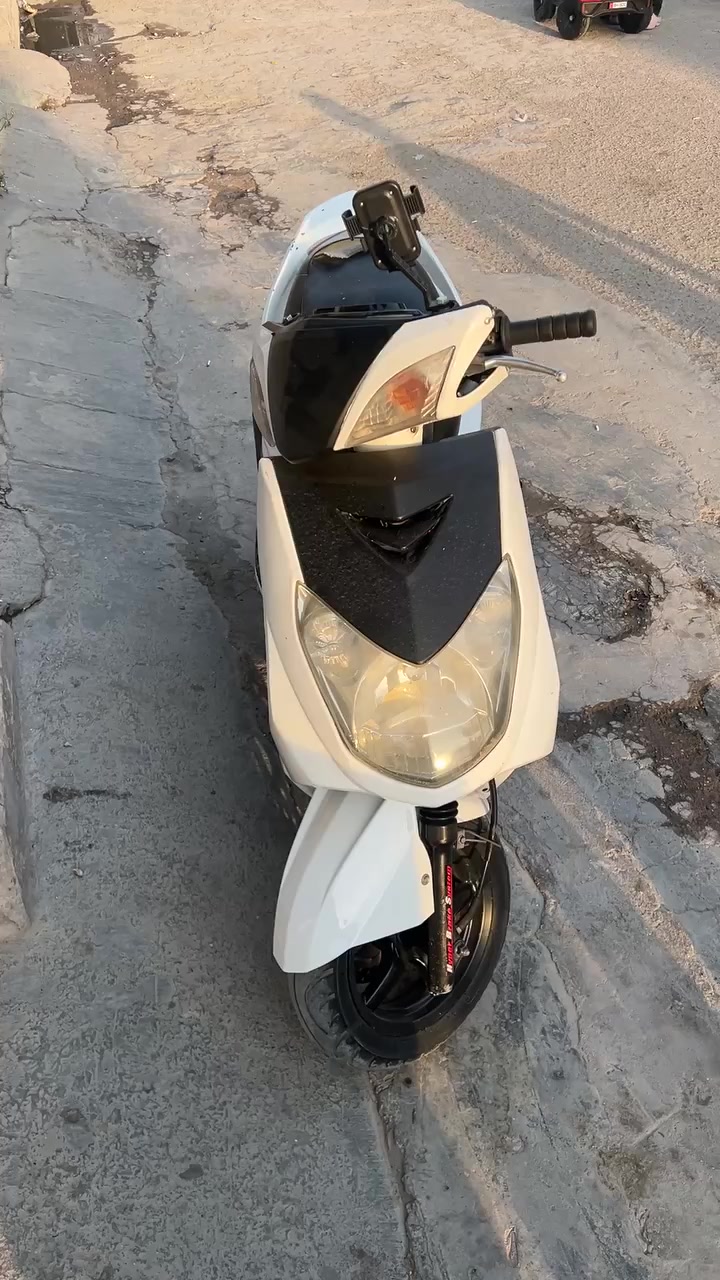 سكسنس فحل دراجه ناشفه تخبل كامله شغل وطلع السعر 550 وبيه مجال حك الجيه مكاني شعب ***********
