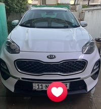سبورتاج 2021     ماشية 21الف السعر 196 ورقة   07811973443 واتساب
