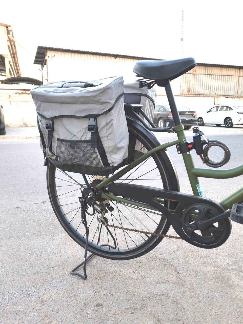 السلام عليكم كابتن علق تم ويوصلك سعر قطعه ترحال🚴🏻🚴🏻 من ماركه dignity باله اوربي ما مستعمله بل عراق ✨اي نقص مابيها دراجه كامله✨ مسافات طويله جداً مريحه   📍عنوانه كرادة مجمع مشن ***********
