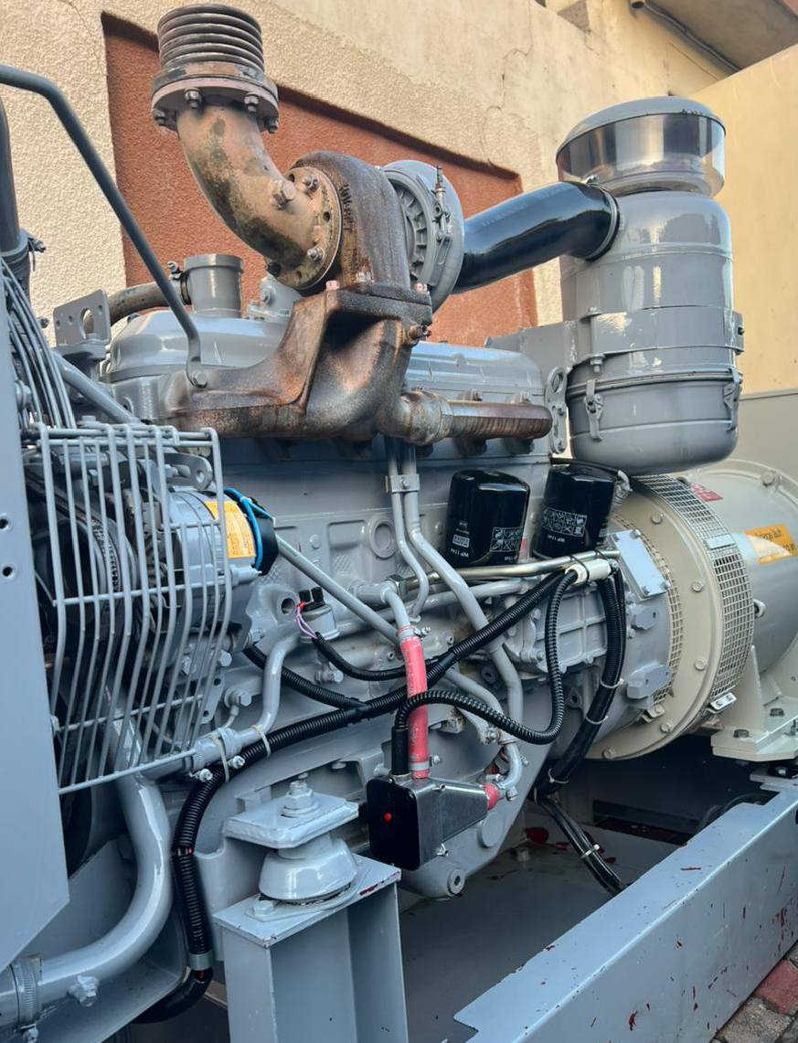 سلام عليكم للبيع مولده بلادي أوربي نوع افيكو حجم 104 شاشه اوتو عدد ساعات التشغيل العمل 8 ساعات فقط 175 كيفي ملاحظة مولده على وضع شركة سعر اتصال على رقم ***********
***********
