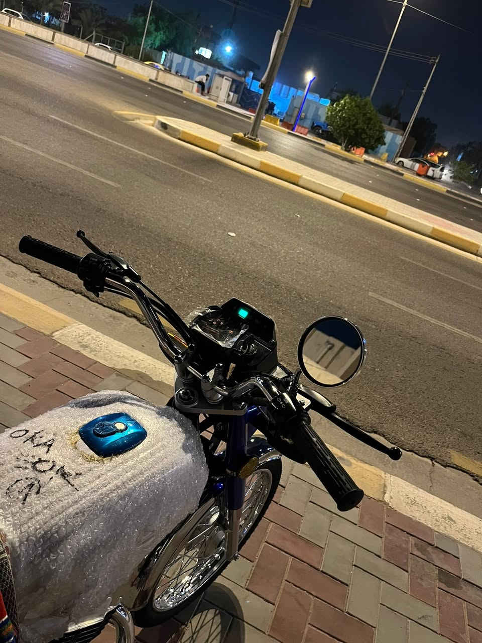 سلام عليكم دراجة ساسوكي للبيع الدراجة جديدة صالها اقل سبوع من طالعة من لمعرض وصل معرض أوراق كاملة مديل 26 مكاني كربلاء حي العامل السعر 900 بيها مجال  رقمي ***********
