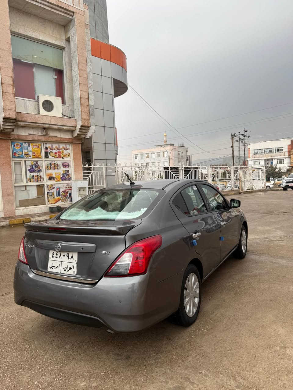 نيسان فيرسا وارد امريكي موديل 2017 SV صبغ قباغ صندوق جملغ بدون دواخل بدون يرباك كئر محرك كل شرت تحويل غرامات  كل شرت سعر 99 مجال رقم *********** واتساب أربيل, العراق
