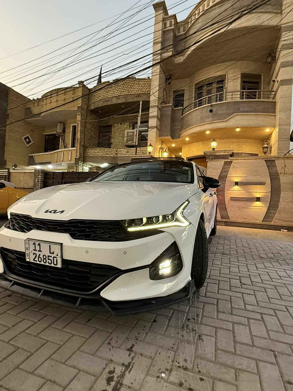 فئه EX.  k5 2023
خليجيه فول جديدة
ماشية 33. الف ميل  
رقم بغداد دولي  تحويل مباشر سنوية وهزة جدد
ضمان شركة دوليه 
عليهه كت شنايزر لحية وسبايدر
المواصفات
انارة ترحيب
كاربلي + اندرويد اوتو
بصمه ٢
كشن خزن وترحيب 
سستم صوت 7 سماعات
فتحة سقف بانوراما
دخول ذكي بصمة + تشغيل عن بعد شاشة اصلية + كاميرا دواره
حساسات امامي خلفي
ماسحات وانارة اوتو
صندوق ذكي عند الاقتراب يفتح
المصابيح الامامية زنون 4 عدسات
بلوجكتر لد
لد ضبابي + LED المصابيح الخلفية
مقاعد بعدها بالنايلون
داخل ابيض
ويلكب 5
كشنات جلد
كرسي كهرباء

كروز سرعة
فول تحكم ستيرن
درايف مود ٥ وضعيات
مري كهرباء + شفط
تبريد قطعتين
هاند بريك كهربائي
اوتو هولد
تبريد لمس + ميموري
مناخ منفصل
انارة داخلية LED
تغليف بجم ppf 
ملاحضه :
بيها بارد بسيط كلش بل جاملغ خلفي وباقي كفاله عامه
عنوان بغداد
هاتف 
***********

السعر/22800$ وبيها مجال 
معجبك المنشور صلي عل نبي وعبره  واسف عل أطاله
