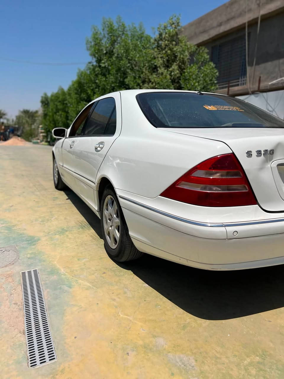 يا الله
السلام عليكم
مارسدس غواصه 
2002اصل 
رقم بغداد الجديد بأسمي تحويل مباشر 
فئة S320 large باب طويل 
فول مواصفات للأخير معروفه مواصفات ال S بدون ما اذكرهه 
السياره مكفوله كفاله عامه اكرر كفاله عامه من كلشي حتى الدعاميات على كبسة الشركه عدى رصعات بسيطه  وتكحيلات 
 العنوان بغداد  
السعر 120 $ وبيهه مجال بسيط 
للتواصل ***********
