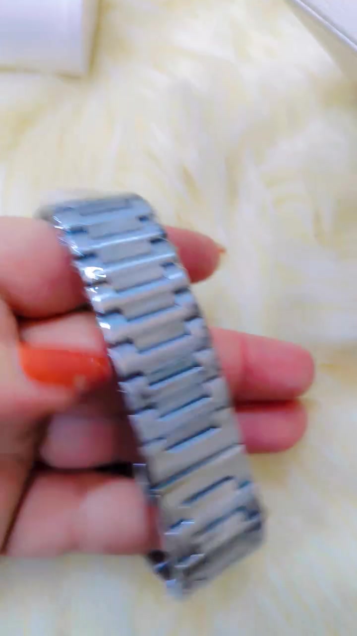 ساعةسايكوو كرونوغراف جام زفير ضد الخدش وضد الماء بعمق 100 متر / تحتوي على 3 عدادات مؤشردقائق للكرونوغراف وعداد ثواني ومؤشر 24 ساعة + نافذة تاريخ لون المينا ازرق فاتح ثلجي السير فراشة ستانلس ستيل نوعية فاخرة جدا ومختوم - الازرار2 للتحكم بالكرونوغراف + تاج ضبط الوقت / انطيني سعرك ومبارك / شوفو سعرها بالموقع باخر صورة


**إذا كنت صاحب هذا الإعلان وتريد حذفه لأي سبب، رجاءا أرسل رسالة إلى الدعم الفني**