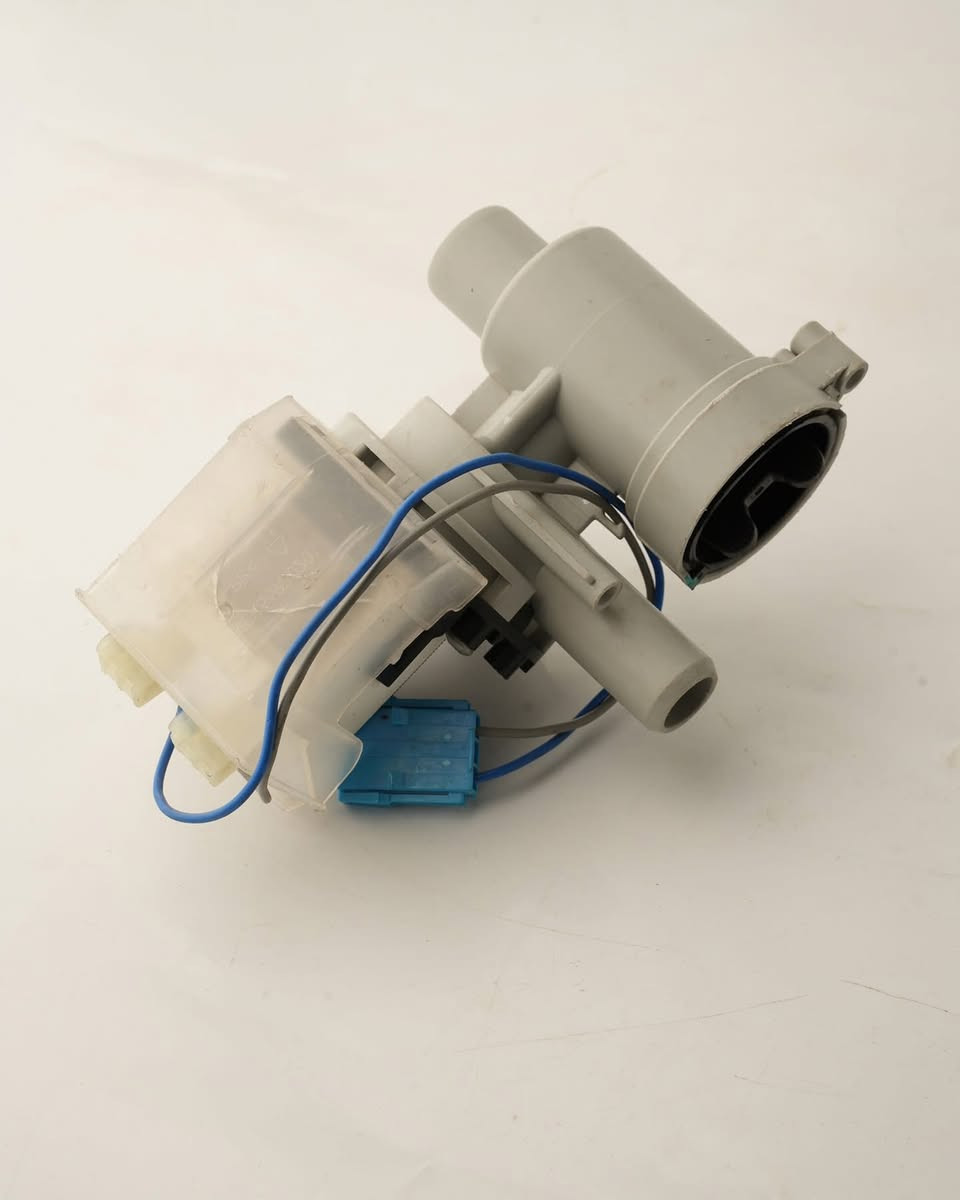 🔴🔴🔴     صيانة ابو رهف      🔴🔴🔴
لصيانة جميع انواع الاجهزة الكهربائية في بابل الحلة 

غسالات اوتماتيك بكافة انواعها 
و يتوفر صيانة موقعية لجميع الاقضية و النواحي 🚗🚗

وبضمان ستة أشهر علئ جميع قطع الغيار الاصلية ✅🛠️

العنوان 🔱
الحلة / جسر الهنود / شارع الثيلة العريض / مقابل حضانة ماما فاتن 

      واتساب ✅  ☎️    ***********    ☎️  ✅           .
