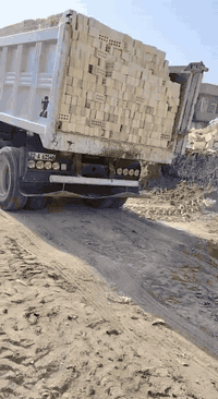 )***********)معامل طابوق كنكن .... الثقه والجوده  عبر مرور السنين....للجوده عنوان ...خالي من الأملاح والتزهر بنسبه ٨٥%.مستويه الأوجه.مقاسات عالميه حسب جهاز التقيس والسيطره النوعيه درجه (أ).معامل التكسر ١ / ٣٢٠ بار فوق الممتاز .درجه الالتصاق الجوانب مع المواد الأخرى ١٠٠%.مقاومه لحشره للارضه ١٠٠%. مقاومه الاندثار للطبيعة اكثر من ١٠٠ سنه. مقاومه للرطوبه .الفرن دكاكين .مستعدون لتجهيز المشاريع والمجمعات السكنية وبأاكبر الكميات والأوقات المحدده وخصومات مميزه للمزيد من الاستفسار يرجى الاتصال بالرقم (*********** )(***********
