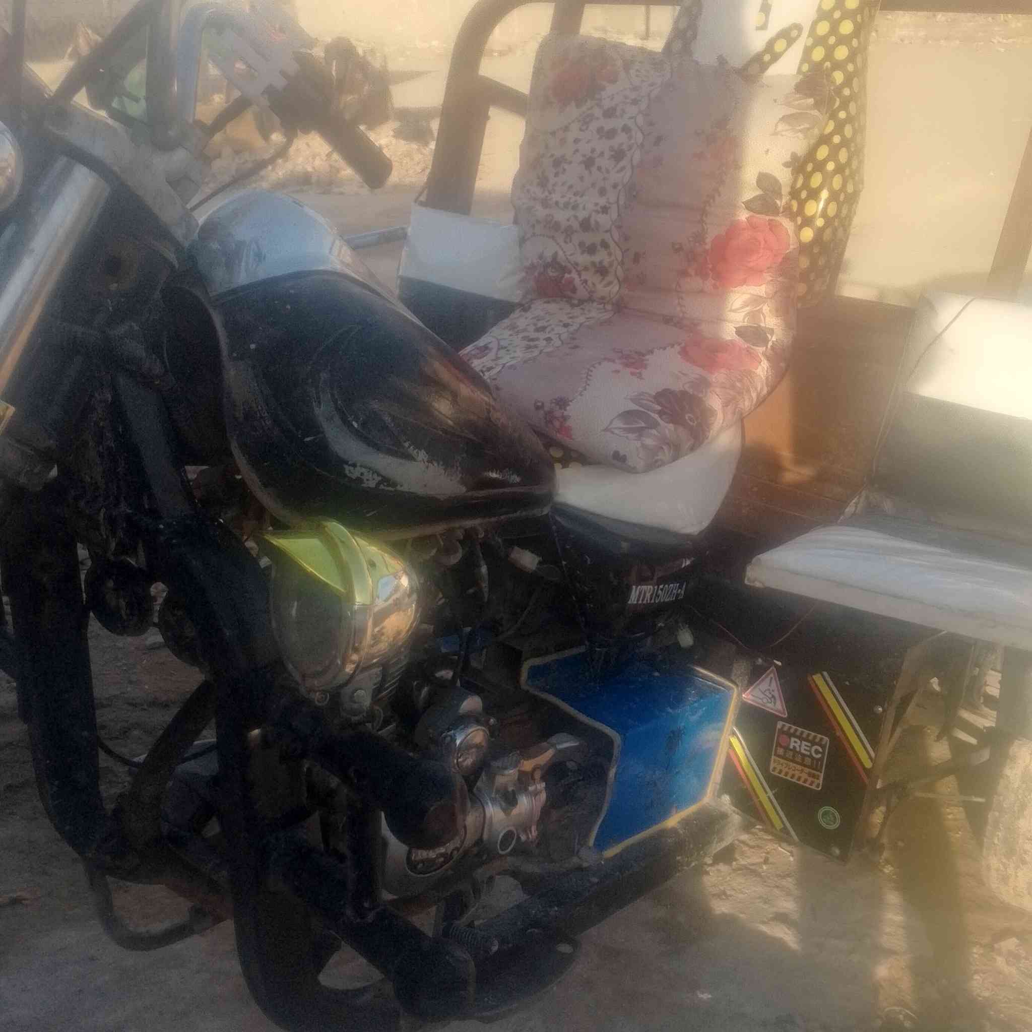 ستوت 13للبيع  زنجاري من النجف سعر مليون 600وبيه مجال ***********
