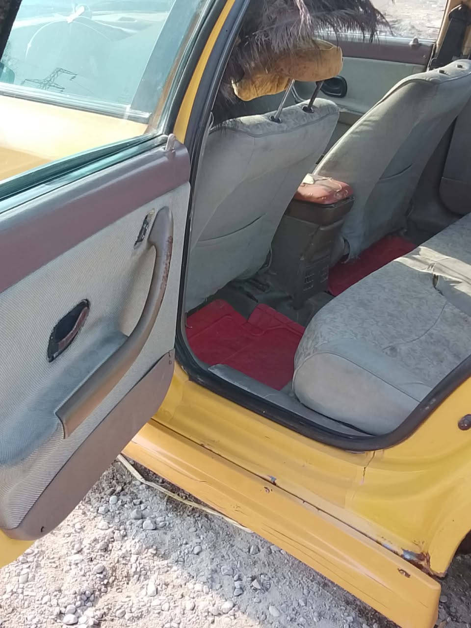 سلام عليكم سمند 11 للبيع كير ومكينه بيكاجو 1600 كارتون تبريد كهربائيات رقم دولي بسمي السياره جاهزه السعر 35 وبيه مجال انه مكلف بنشر رقم صاحبه *********** العنوان الناصريه مركز
