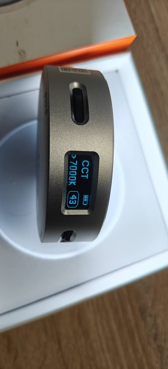 سلام عليكم
Godex r1 mini 
RGB
مغناطيسية 
جديد غير مستخدم


**إذا كنت صاحب هذا الإعلان وتريد حذفه لأي سبب، رجاءا أرسل رسالة إلى الدعم الفني**