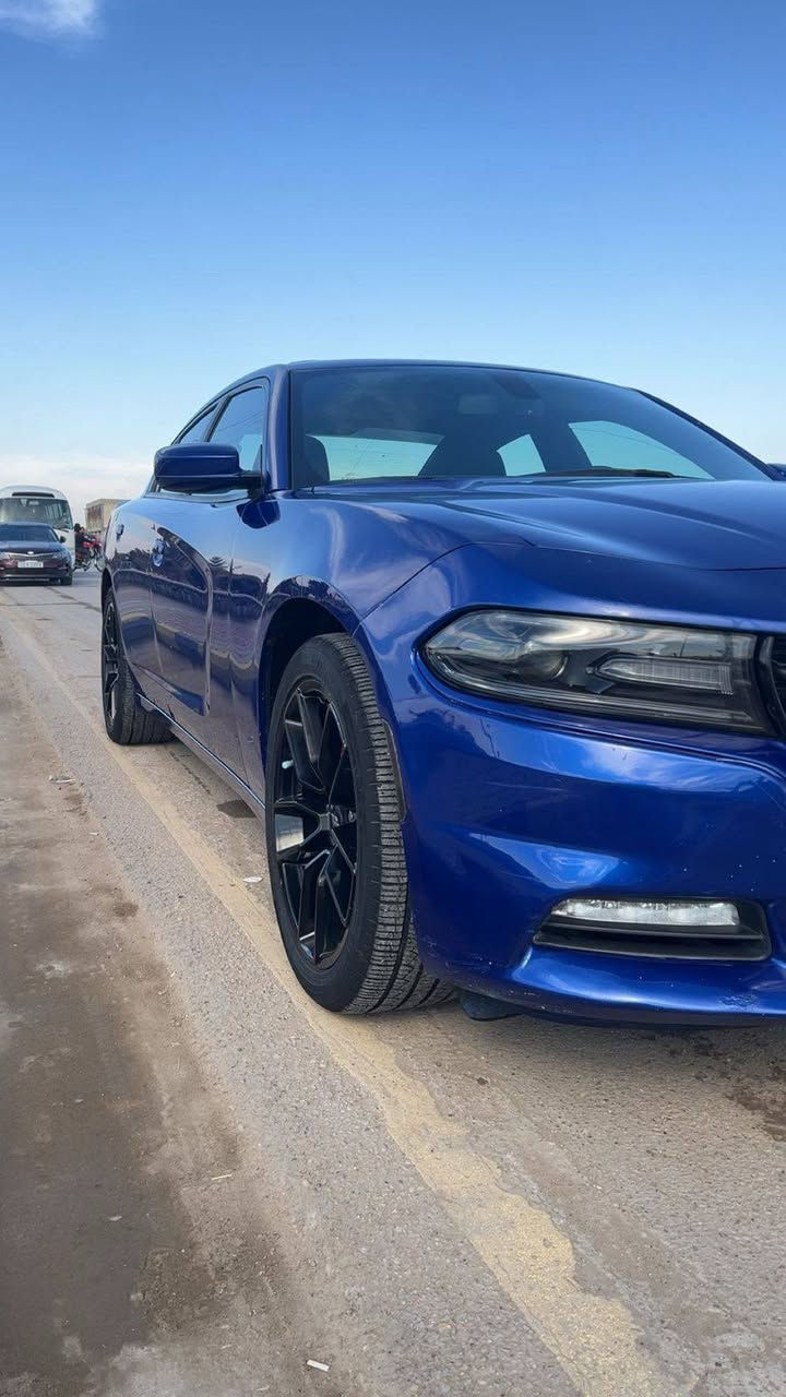 .للبيع جارجر 18 sxt Plus.

.أللون ازرق 🔵 وارد كندي.

..المواصفات..

.فتحه سقف.

.حساسات  خلفيه.

. نقطه عمياء للمري

.شاشه جبيره.

.كامره خلفيه.

.بلوجكترات أماميه.

.كرسي السائق كهربائي. 
. ساون سستم Albina.

. تدفئه كراسيه أماميه.
 
. تشغيل عن بعد .

. حجم المكينه 3,600L.

.المسافه المقطوعه 63 ميل .

.حجم الويل 20.

.السياره خير من الله كلشي مناقصها 

أمداريها كلش من كل النواحي تجي وتشوفها .

.السيارة بأسمي تحويل مباشر.

.للتواصل ***********. دهل اوران, واسط
