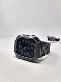 مدرعة • بطارية ٢٠ يوم • ضد ماء ٥٠م