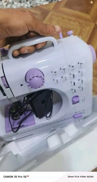 ماكينة خياطة • جديدة