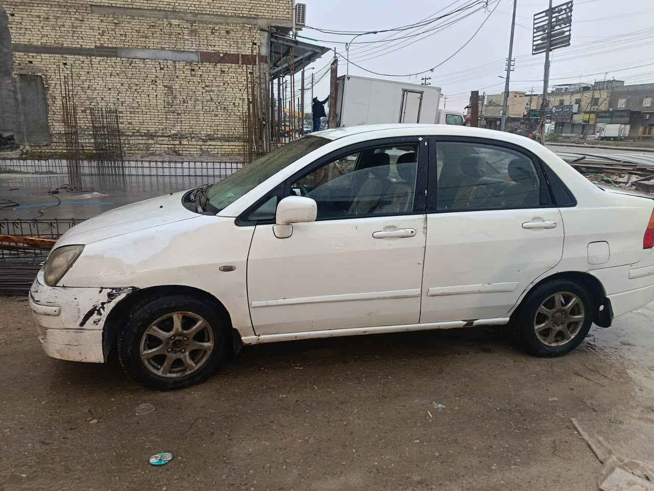 سازوكي ليانا مديا 2005 سعره 35كيراو محرك بلادي مكانه بصره ***********رقم راعي السياره بي واتساب البصرة, العراق
