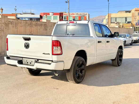 السلام عليكم 

الرجاء لحد يراسل يكول تراوس للبيع فقط 

                     2024       RAM   TRADESMAN

ماشيه   25   الف 

بدون ايرباك ...بدون داخل..بدون شاصي 

حادثها جانبي جاملغ وباب نفر وباب خلف صبغ 

كير ومكينه شرط  .... تترقم شمالي شرط الترقيم 

السعر    197   مجال بسيط 

للإستفسار التواصل واتس ***********
