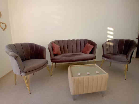 قنفة تركي ماركة جديدة للبيع و مستعمل بس لمدة 3 اشهر
ثلاث قطعة
واحد كبير و ثنين صغير   
سعر : 120 الف  (قفل)
عنوان: اربيل
عنوان: اربيل ، شارع 150
للطلب راسلوني في واتساب او فايبر ***********
