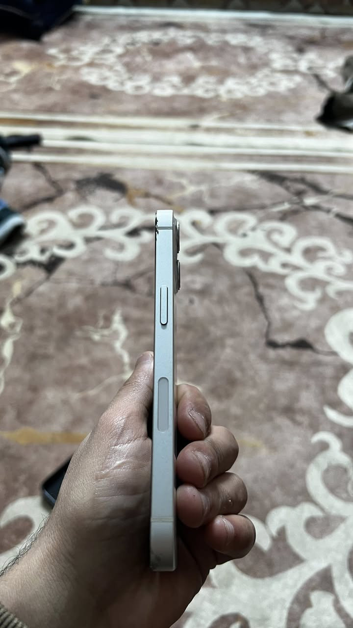 سلام عليكم ايفون 13 عادي ذكره 128 بطاريه 84 مبدل شاشه نوعيه زينه سعر 300 وبي مجال عنوان بغداد حي اور رقم الهاتف ***********
