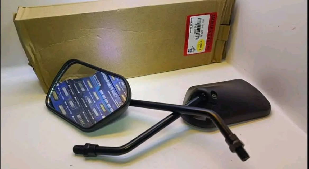 السلام عليكم شباب جماعت الدايون جبتلكم بضاعه
واير كلج اصلي 3 الف
واير كيلو متر 3الف
دسكات اصليه 3الف
بنزات اصلي3 الف
اكلج 200 اصلي 15 الف
استيرن دايون السعر 10 الف
مريات دايون اصلي السعر 7 الف
دشلي خلفي دايون اصلي السعر 4 
فج بريك امامي اصلي السعر 15الف 
طبله بريك خلفي السعر 12
الف وشتريدون الدايون متوفر وما تلكون هيج سعار بغداد ابد 
الاستفار رقم *********** والي يريد جمله بي خير ويدلل
