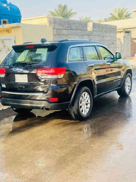 السلام عليكم jeep كراند شيروكي لميتد موديل 2014 محرك 6سلندر 3.6 رقم بغداد مميز بأسمي مشروع وطني ل
تحكم سترين جهتين
شفتات سرعة 
شاشة كبيرة
كير طيارة 
اشاير بالمري 

تشغيل عن بعد 
تدفئة كشنات الامامية 
تدفئة كشنات الخلفية 
تدفئة ستيرن
كراسي كهربائي العدد 2
كامرة خلفية دوار 
حساس خلفي 
سستم خلفي صوت مع دمام
كراسي جلد
لايتون زينون ابيض 
جنطة كهربائية
بانورما ديالى المقداديةالسعر 190،،،،***********
