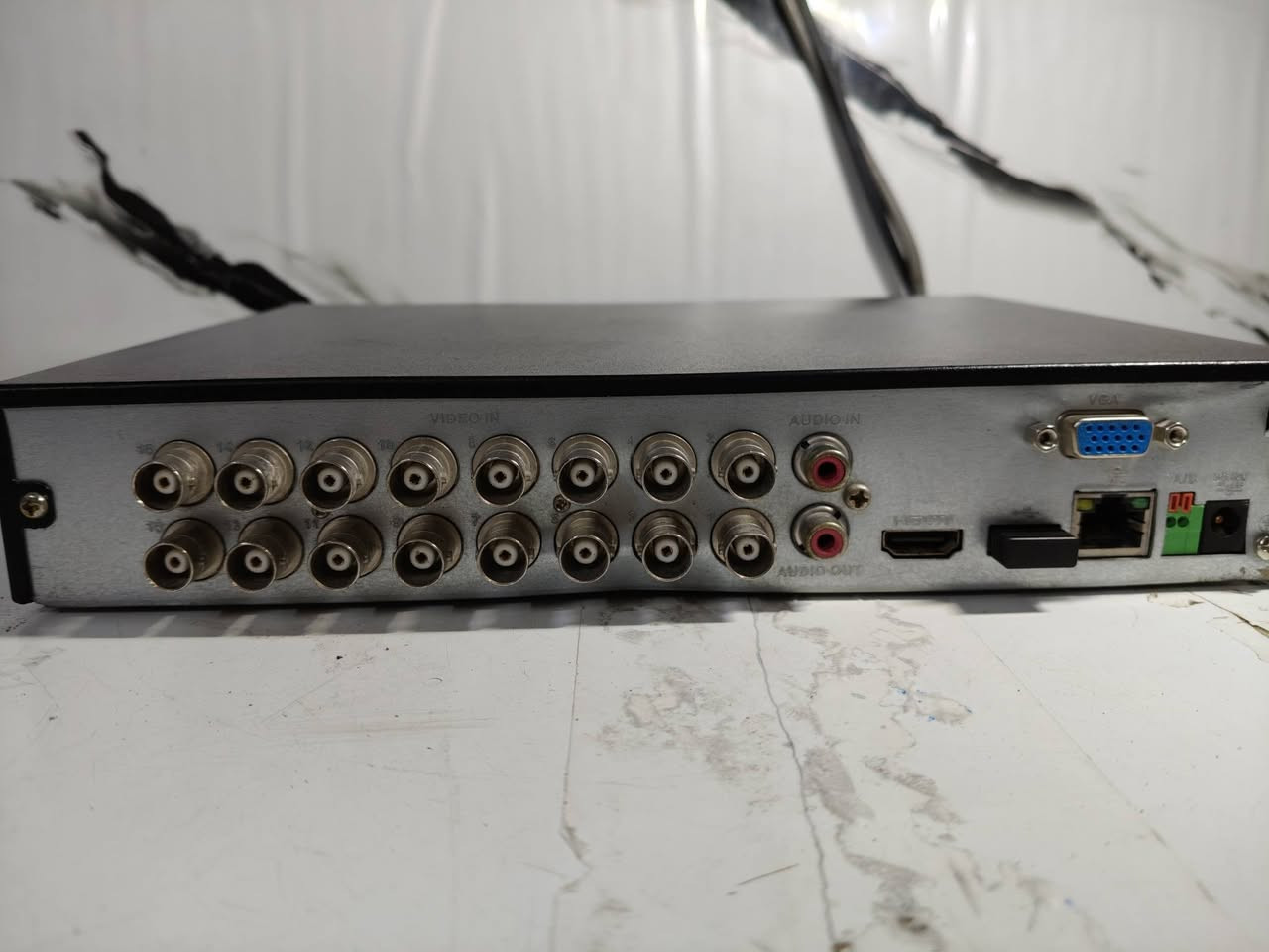 السلام عليكم من رخصه المدير للبيع جهاز نوع دهوا أصلي 5 ميكا 16 جنل يدعم الذكاء الصطناعي التقط صوره تتبع للأشخاص هارد تخزين واحد تيرا البنفسجي الأصلي سكن بغداد تليفون واتساب *********** اتصل وتدلل
