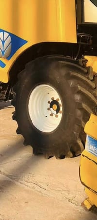 تايرات نيهولند • مقاس ٢٦ • ديوانية الشامية