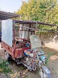 ستوتة للبيع السعر 800  07705043449