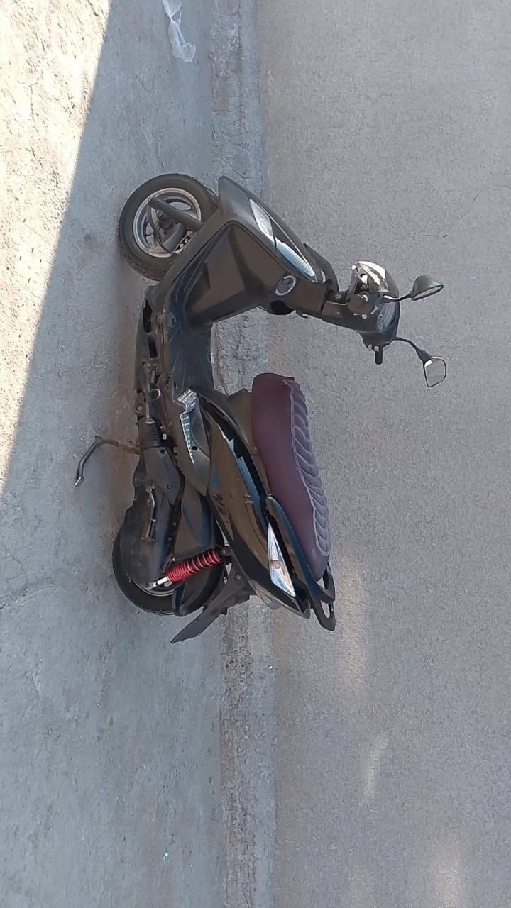 سلام عليكم درجة ثعلب درجة مكينه بلادي درجة فول موصفات درجة كابريتر بلادي وكلشي شغال بيه  درجة مكينه ناعمه وخير من الله درجة حله من الصور  وسعر 650 وبي مجال حك الجيه المكان بغداد حي الاعلام قرب تقاطع درويش رقمي *********** واتساب او مازنجر تحياتي لكم ❤
