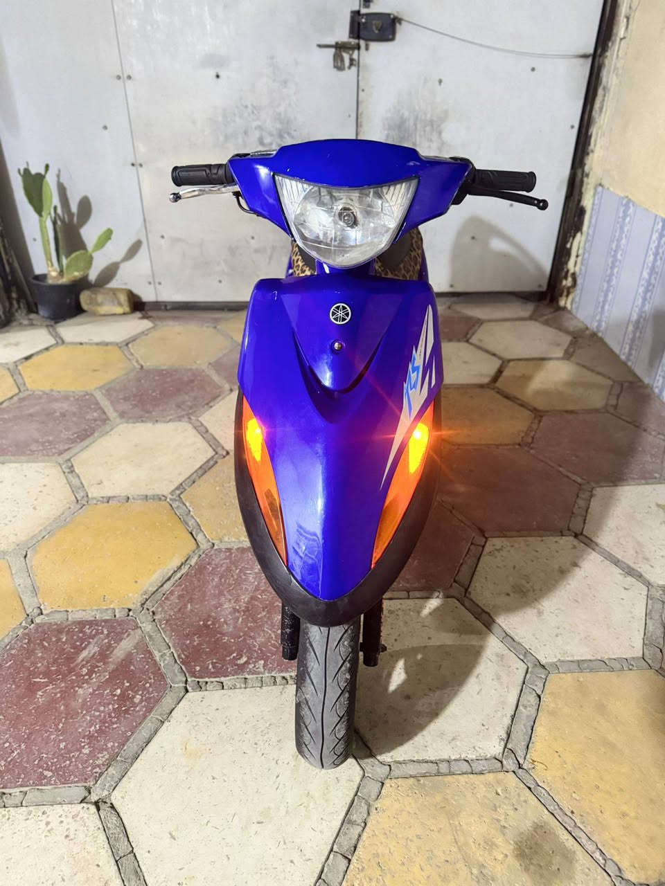 السلام عليكم دراجه ماكس عدله جاهزه 
كهربائياات شغاله سلف  سكنات بكلايت
مكيننه 50 خرسه 
تايرات جدد + قفل جنطه 
 دبل خلفي رياضي 
 لا تدخين ولا نضوح 
عنواني ناصريه مركز
للاستفسار على هذا الرقم : ***********
السعر خاص ......
