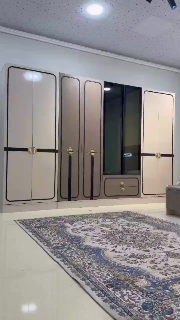 غرفة  نوم 10قطع بسعر (   مليون و500  الف )   سرير مخزن جك /  
النقل والتركيب🚛 مجانا 🌲💫💫💥لجميع مناطق بغداد
يتوفر خدمة توصيل لجميع المحافظات وبأجور مخفظه🚚
يوجد موديلات اخرى داخل الصفحه
للحجز والاستفسار مراسله الصفحه
  واتساب ***********
