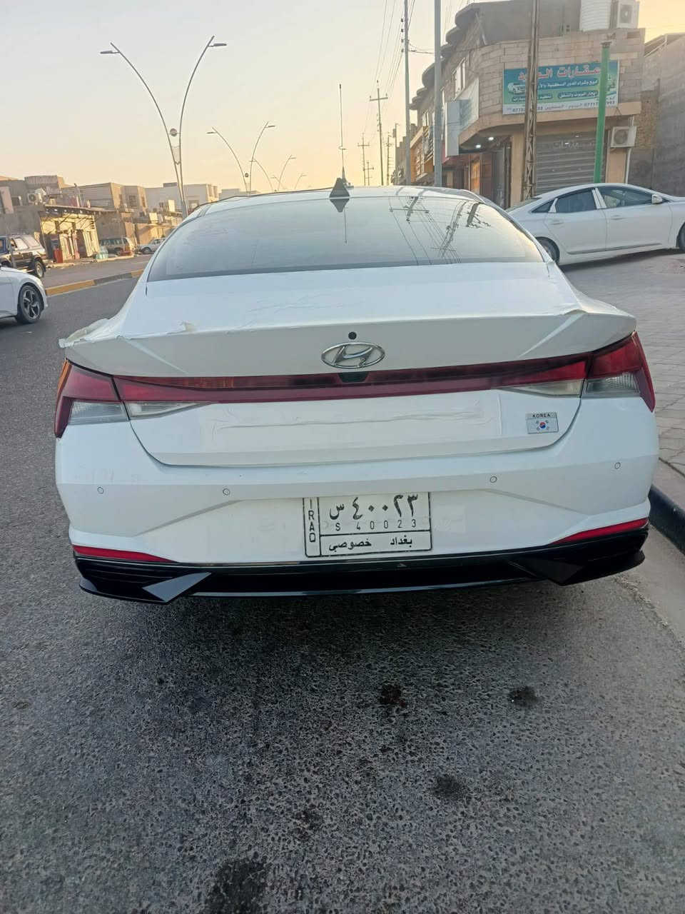 السلام عليكم
هونداي الانتره موديل 2021

معوقين رقم بغداد 
مكان سياره بصره زبير 
بعد سنتين وتصير حره 
محرك 1600تيربو 
كيره سيفيتي 8نمر 
طخم تاير جديد 
وارد كوري مكينه كير كفاله 
 سياره كفاله من كلشي 
ما عده الباره الي بالباب الخلفي فقط
سعر 130بيه مجال 
الهاتف ***********
