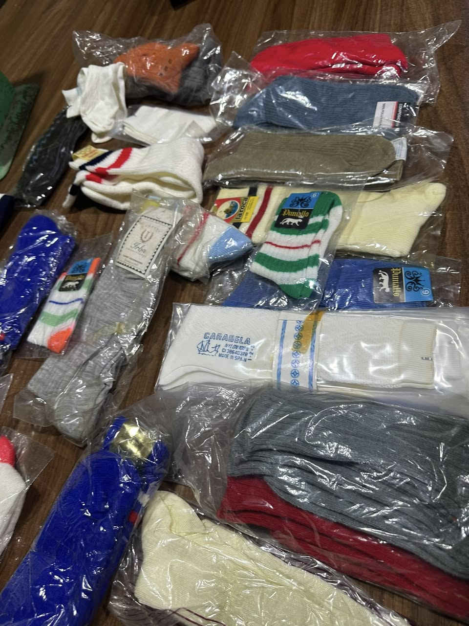 شروة جواريب اوروبي كواليتي عالي
شبابي بناتي بي ولادي قليل

الكيلو يطلع 30/35 جوز
سعر الكيلو 5 الف دينار فقط قفل 
اقل كمية 100 كغ 
🔺500 الف ويا توصيل🔺
"" يطلع عليك قطعة 150 دينار""

للحجز اربيل وتساب ابو لاوند
فديو بتعليقات👇
***********
