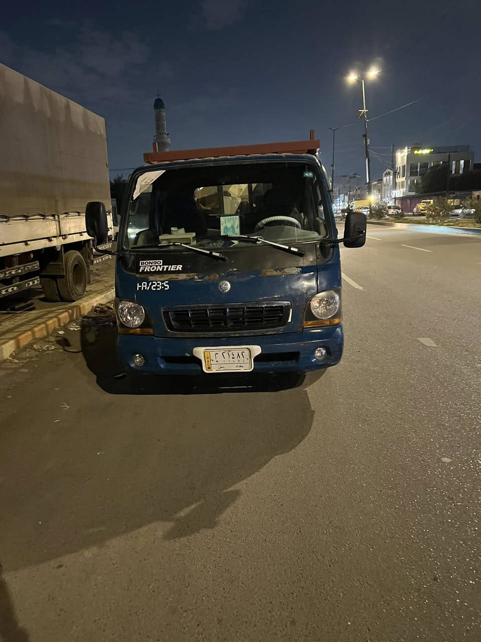 سلام عليكم كيا ام عيون موديل 2002رقم بغداد بسمي سعر 70وبيه مجال تخم تاير جديد دوشمه جديده رقم شاصي واضح مابيه اي نقص تجي شغل وتطلع وين ماكان 

هـ *********** ملاحضه لمحجر مو وياه
