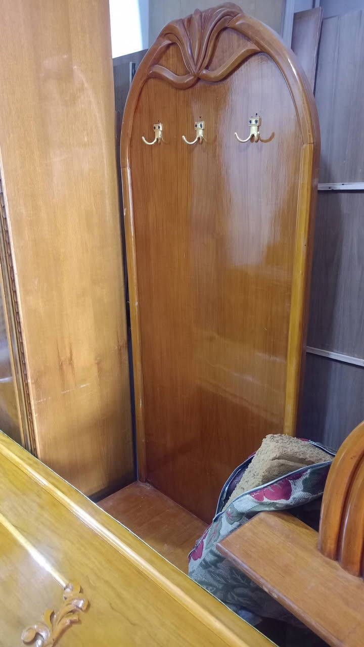 سلام عليكم 
غرف صاج درجه استخدام قليل نظافه ميه بل ميه 
الاستفسار خاص او وتساب 
***********
