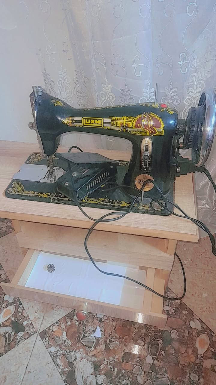 سلام عليكم  مكينه خياطه اي عيب ما بيه شغاله وتخيط زين السهر 125 وبيه مجال للطيبين


**إذا كنت صاحب هذا الإعلان وتريد حذفه لأي سبب، رجاءا أرسل رسالة إلى الدعم الفني**