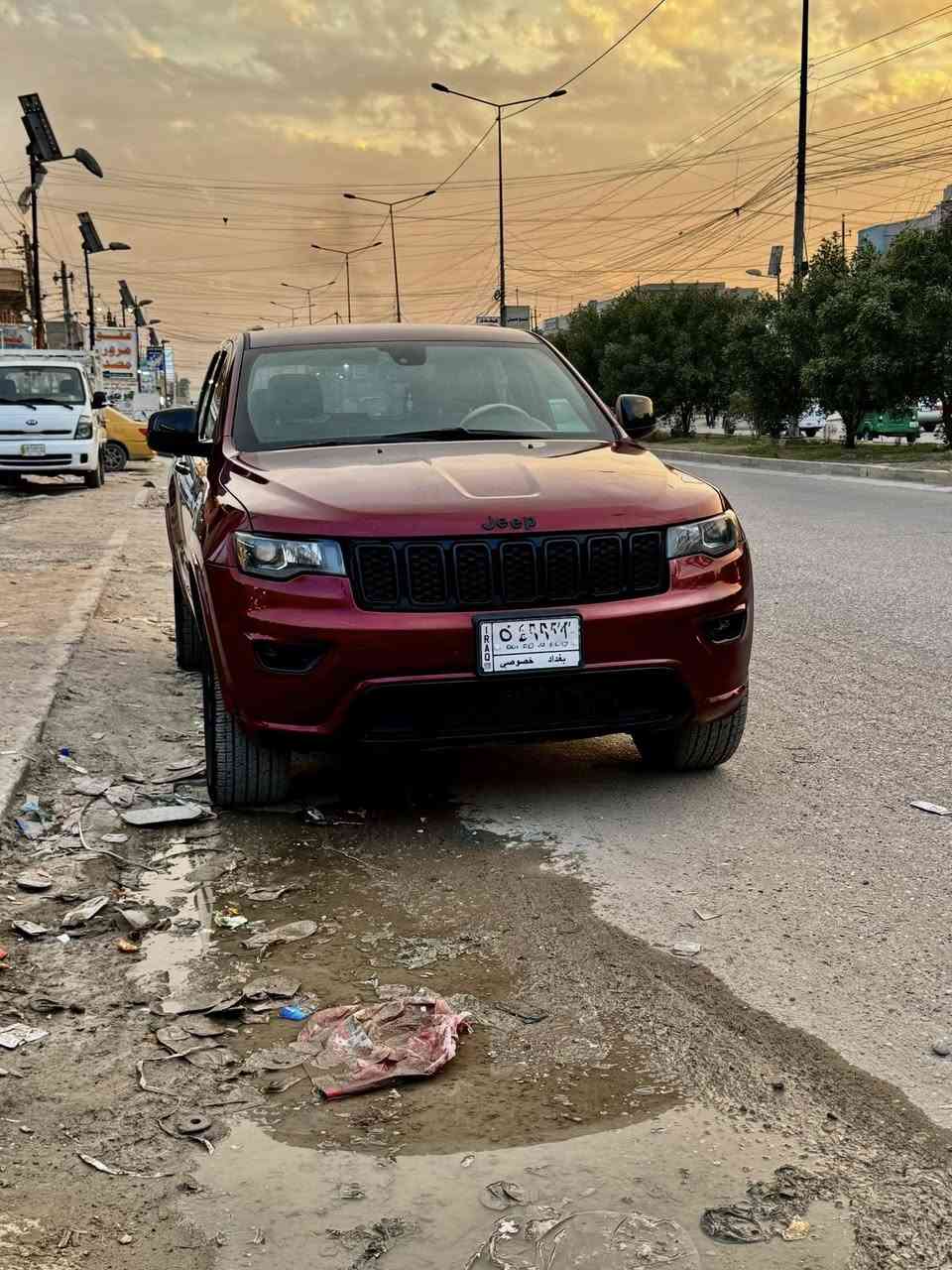 السلام عليكم للبيع جيب كراند شيروكي موديل
2019 وارد امريكي 
بلاك توب فول مواصفات عده الفتحه
ماشيه 63mi حادثه جاملغ امامي ودعاميه الخلفيه
شاشه كبيره
كشنات جلد+تدفئه
كشن كهرباء
تشغيل عن بعد صندوق كهرباء
حساس خلفي + كامره
رادار جانبي + خلفي +توقف ذاتي
قطعتين تبريد
محرك 6سلندر 
السياره تخم تاير جديد حداده صدر جديد  ادامه كامله للمحرك
تراك مفتوح
مكاني بغداد 

السعر 260 وبيه مجال بسيط 
صور الحادث منشوره                 
   
للاتصال  اتصل على الرقم 
***********
متوفر بيه واتساب
