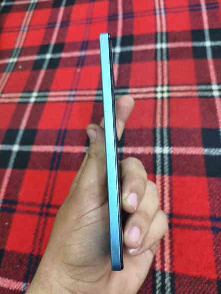 بوكو X5 pro
جهاز نضيف 

ذاكرة 256 

الجهاز مكفول فقط بي عواج بشاصي بسيط ومبين بصور ورافع الشاشه من فوك تحب تعدل الشاصي  تحب تعوفه هيج انته جناي هذا الشي ما ماثر 

سعرة 125 وبي مجال بسيط 

مكاني بغداد مدينة الصدر 

***********
