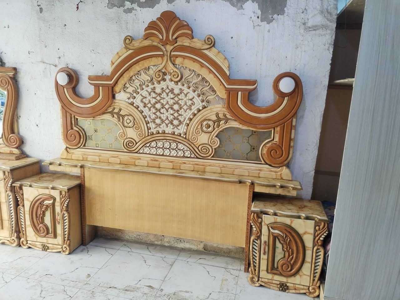 غرفه نجار لبيع سعر650تصال***********واتساب

