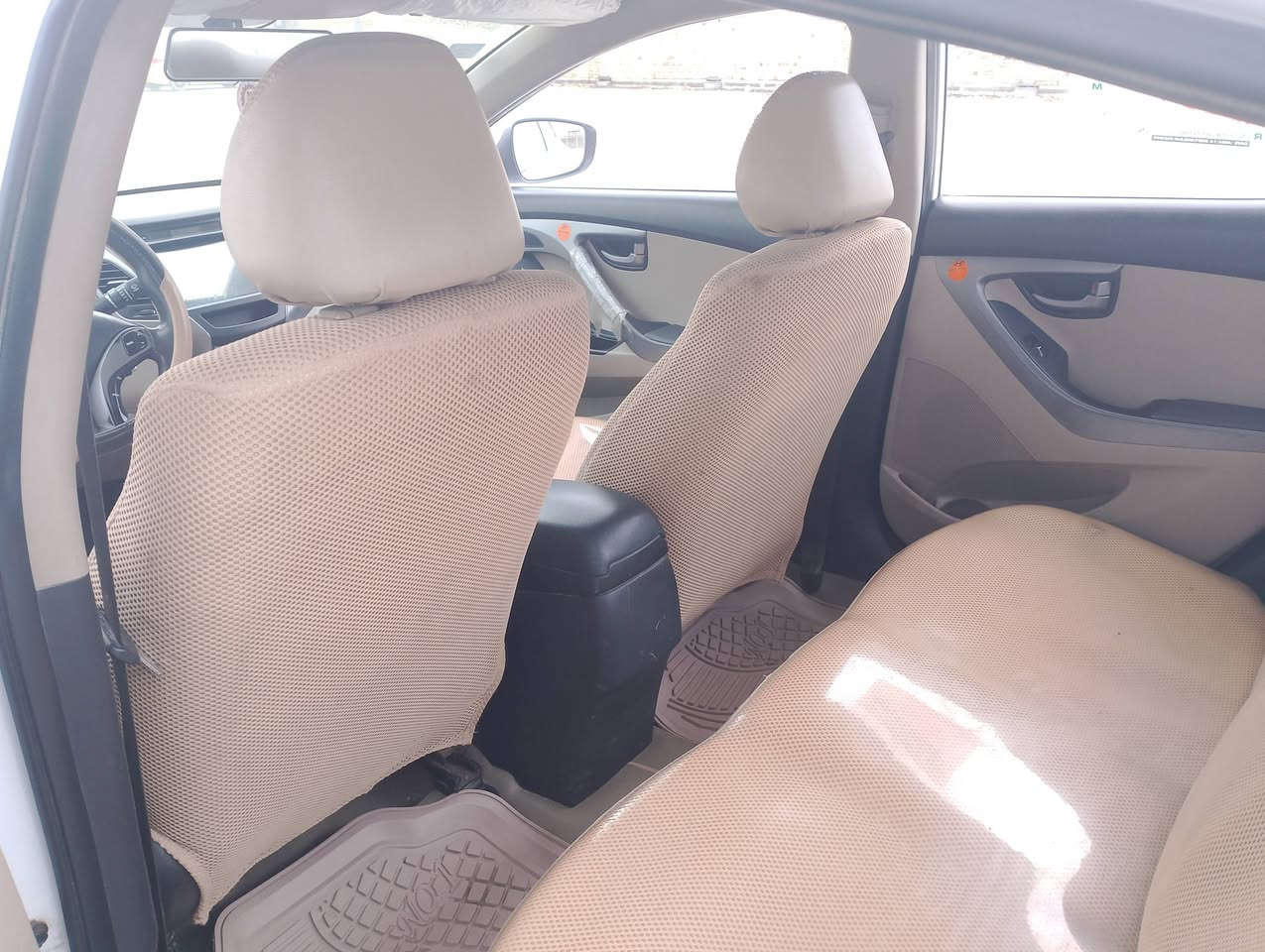 هونداي النترا  2014 شكل ال16
خليجي كفاله  
محرك 1600 
غير متواجد علفيس 
***********
