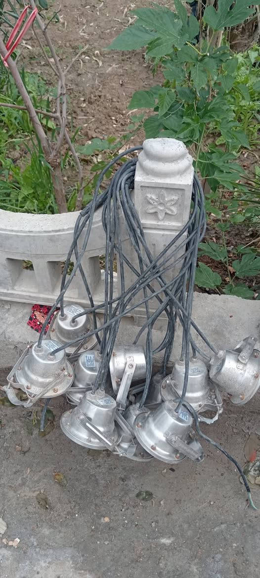 كلوبات الد نوعيه الاصيله ضد الماي والكسر مال حدايق نافورات سعر مناسب لاستفسار ع رقم ***********
