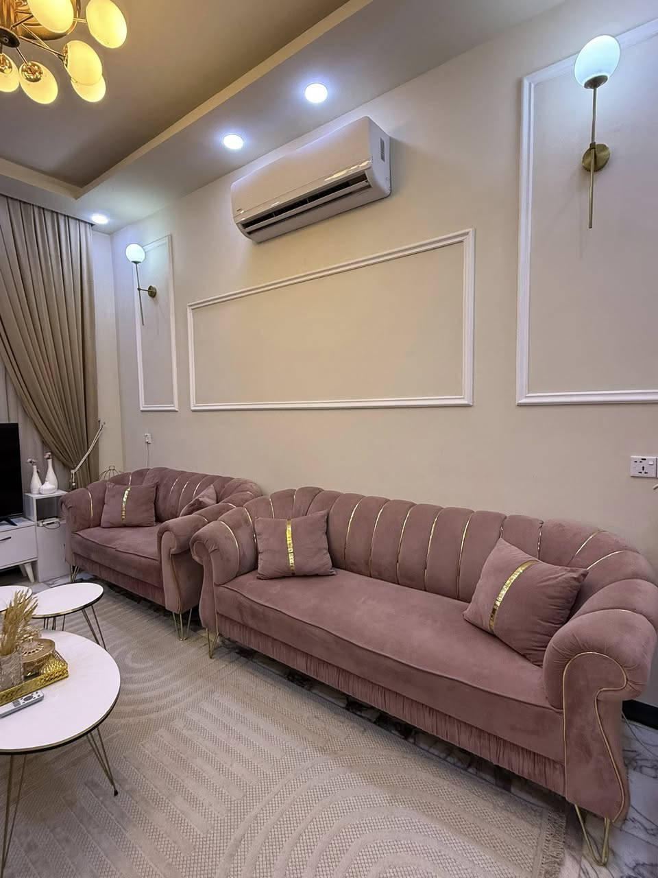 قنفات  ١٠ مقاعد مع ميز وسطي وطبلات للبيع استفسار


**إذا كنت صاحب هذا الإعلان وتريد حذفه لأي سبب، رجاءا أرسل رسالة إلى الدعم الفني**