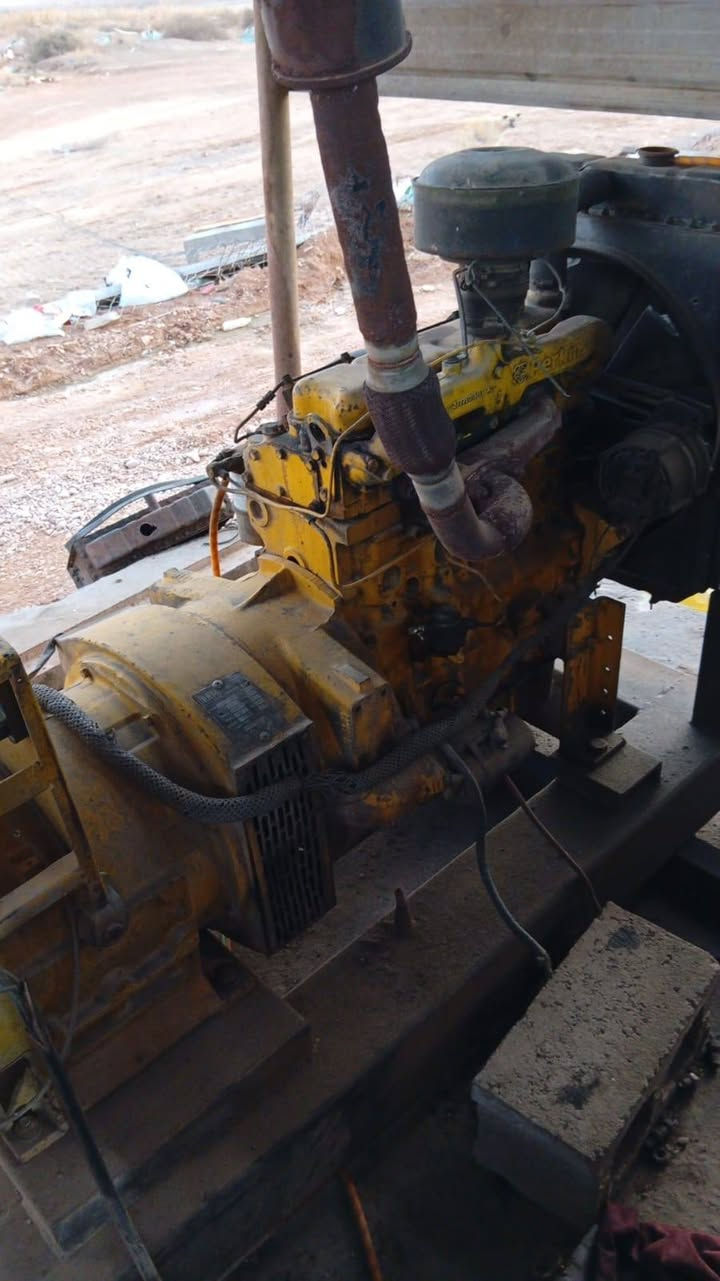 مولد فوركسن بيركنز ٤ سلندر ٤٠ كيفي  ع وضع الشركه ممفتوح مبدل بيه كازكيت مكان الانبار الحبانيه سعر ٢٠ ورقه قفل 
***********
