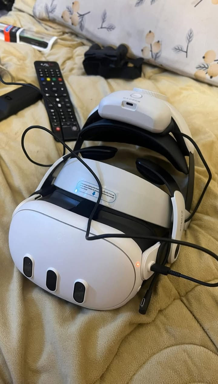 Meta quest 3 128GB متوفر عندي 
BOBOVR M3 PRO وياها الستراب المريح
الكارتونه وياها و وياها اكسسوارات للكونترول وكذلك حمايه الها مثل ما واضح بالصور وحمايه للعدسات الداخليه من تخلص لعب
شاحنتها موجوده وكذلك بطاريه اضافيه وكلشي نظيف بيها والعدسات ١٠٠٪؜ اذا تريد اكثر صور راسلني 
سعر 575 الف مع التوصيل 
مكاني النجف و عندي توصيل
سبب البيع اريد اشتري بلي فايف علمود GTA VI


**إذا كنت صاحب هذا الإعلان وتريد حذفه لأي سبب، رجاءا أرسل رسالة إلى الدعم الفني**