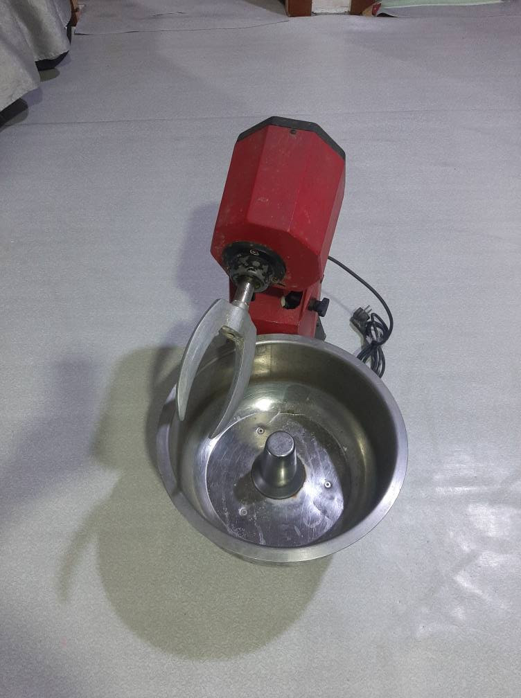 العجانه 15 كيلو تفلتت طسه السعر 165 الف
*********** البصرة, العراق
