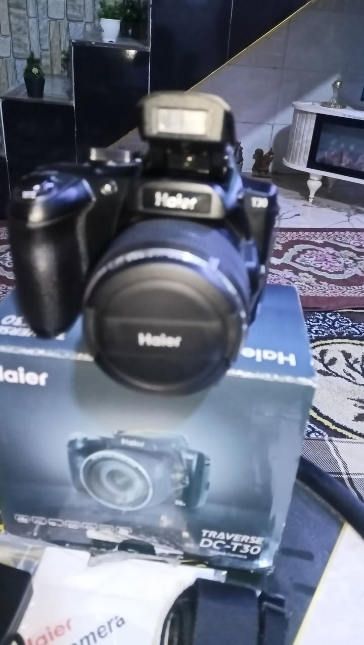 السلام عليكم من رخصت الادمن 

كامرا للبيع بعدها جديدة بل باكيت مواصفاتها موضحه بل صور وملحقاتها كامله استفسار ***********
