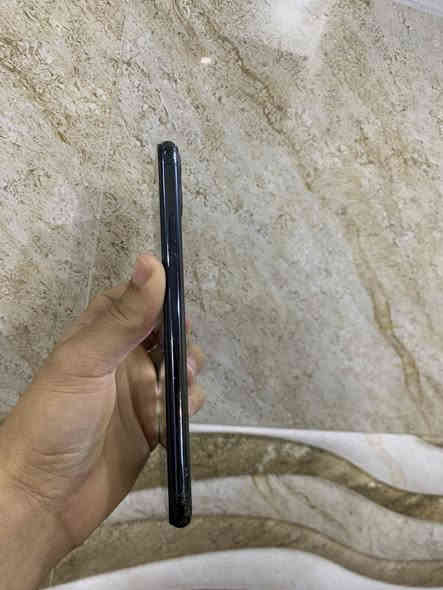 السلام عليكم 11 برو ماكس ذاكره 256 باتري 74 دبل سيم مبدل شاشه فقط شرط طبق الاصلي 100/100 فيس ايدي شغال كامرات شرط رقم واحد لجهاز نضيف وحلو اي خلل مابي كله شرط لفحص سعر 260 رقمً *********** اسيا ***********
