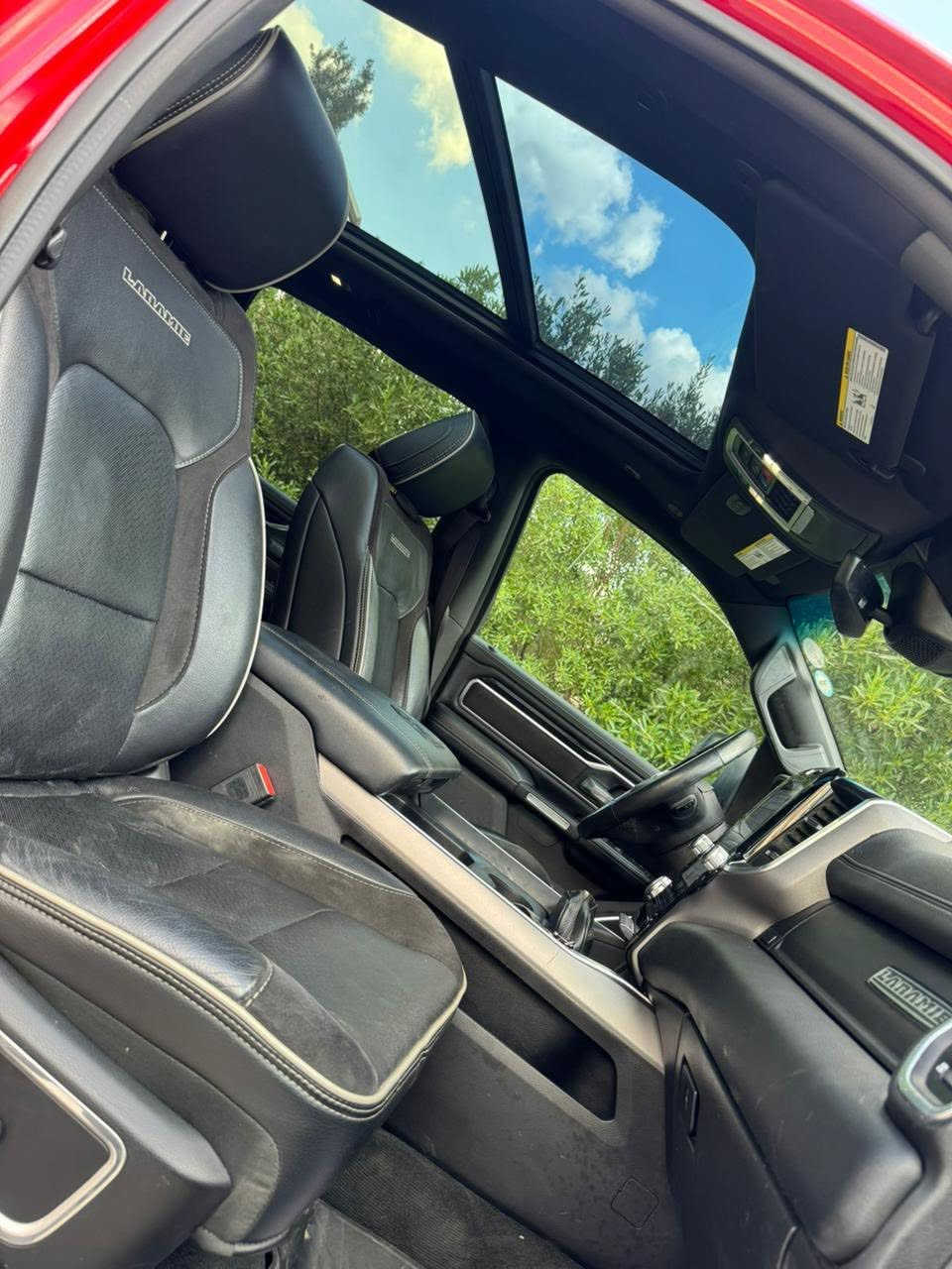 مكلف بالنشر رجاء الاتصال بصاحب السيارة رقمه موجود نهاية الاعلان 

السلام عليكم

رجاء رجاء الشراي يقرا كل التفاصيل بالاعلان ويتصل واتشرف بالجميع 

رام فئة لارامي LARAMIE 

فول الفول مواصفات سياره جدا مميزه محرك 5700 ال 8 سلندر المرغوب 

موديل 2022 

رقم سليمانيه /// ⚠️⚠️🚨🚨حاليا في ((بغداد))

 // 

ماشيه فقط 25 الف 

المواصفات // 

بانوراما // كشنات جلد مطرز تدفئة وتبريد وستيرن كذلك مختوم لارامي 

تحكمات فول شاشه تيسلا كبيره .. 

فور ويل 4X4 

كشنات خزن .. باب طويل بودي قصير المرغوب .. رادارات حساسات .. كامره متحركة شغال عن بعد والكثير جدا من المواصفات الاخرى 

التفاصيل والضرر .. 

مرفعه السياره من الامام نصبه ماشاء الله كلش روعه .. 

دوسات جوانب غطاء بدي بلاد 

ويل وتاير مميز جدا سبونسرات نفخات جاملغات 

الضرر .. مصبوغه حزام تكم وسقف مكفول فقط حزام وصور الضرر موجوده وكذلك فديو للسياره بكافة التفاصيل عل رقمي الواتساب 

ضرره طخطخات جوانب واضحه بصور امريكا 

محرك كير صدر كل تفاصيلها شرط الفحص محرك برغي ممفتوح بي 

ايرباكات فقط برده طاك يعني دشبول ستيرن مطاك عل وضع الشركة .. 

السعر 288 ورقه وبيه مجال بسيط للشراي 

رقم فحص هزه كله جديد مباشرة تحويل باسم المشتري او وكاله 

للتواصل 

 متوفر فديو وصور امريكا وكل التفاصيل عل واتساب 
***********

واتشرف بالجميع 🌺🌺😘😘

