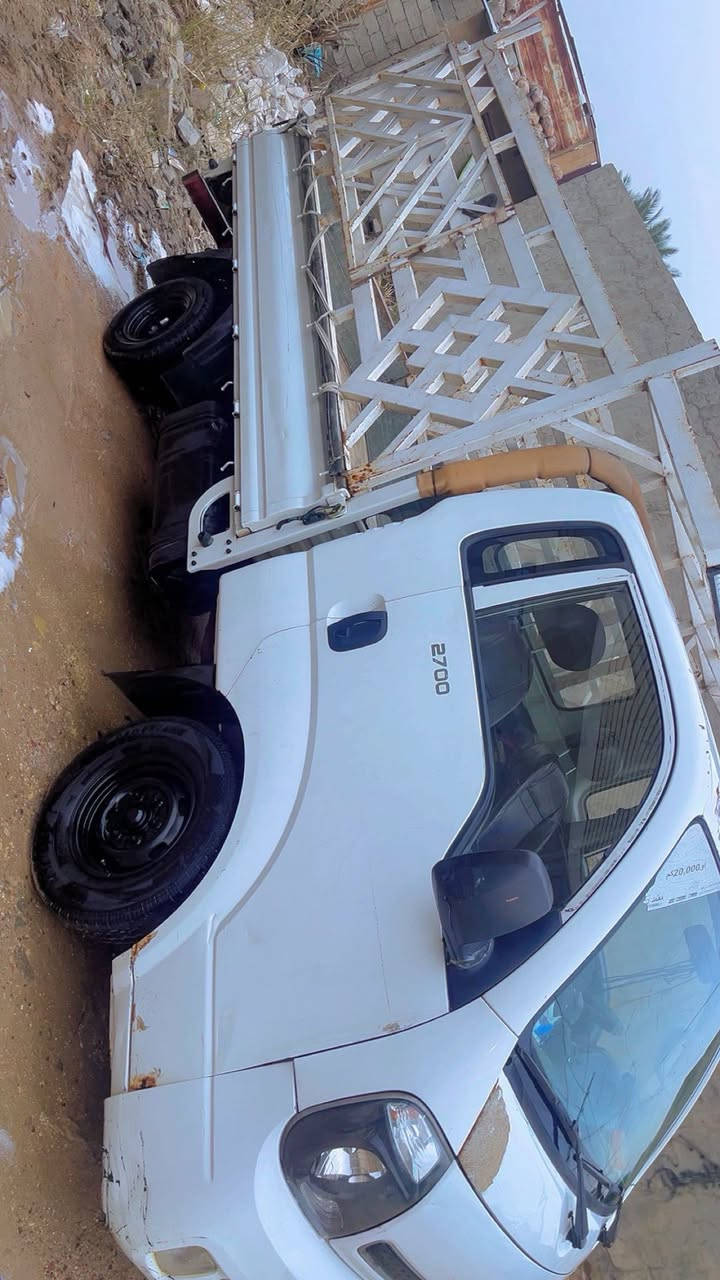 السلام عليكم 
كيه مودي 16 بلاد مكفوله كير محرك شاصي طخات بصيطه موضحى بصوره مكان السياره بغداد السعر 118
مجال بصيط
***********
