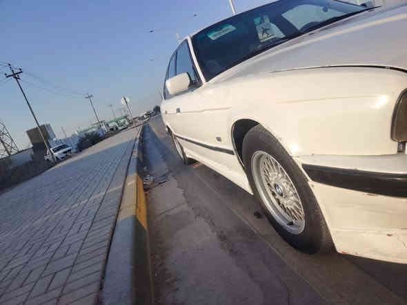 بيع  525
سلام عليكم
بي ام 525 مسكر عدله  جاهزه مكينه كير تبريد بسمي تحويل موباشر  (رقمه بغداد أربع أرقام مميز) 
سعره ٥٨ وبيه مجال بصيط
تواصل (***********)
